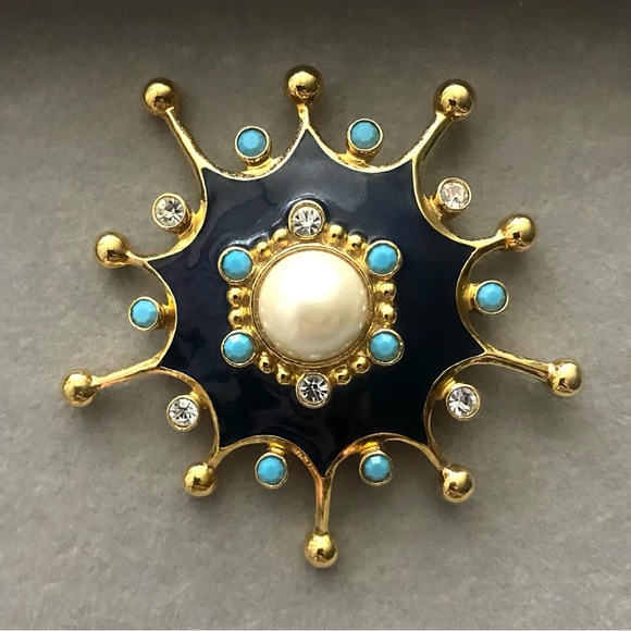 Avon Jewelry - Avon Vintage Jose & Maria Barrera "Roman Holiday" Starburst Brooch Pendant